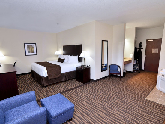 鹅卵石套房酒店 - 万宁