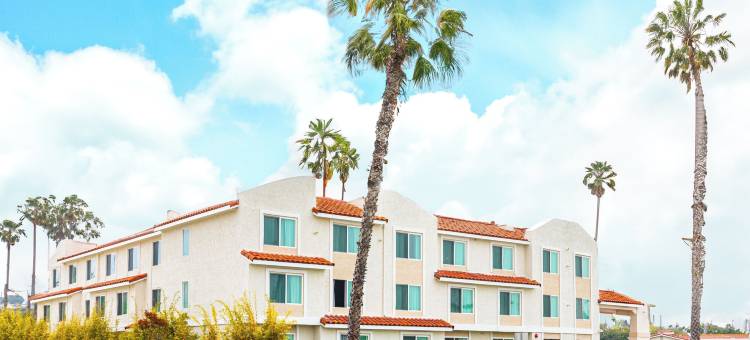 本图拉海滩舒适套房酒店(Comfort Inn & Suites Ventura Beach)图片