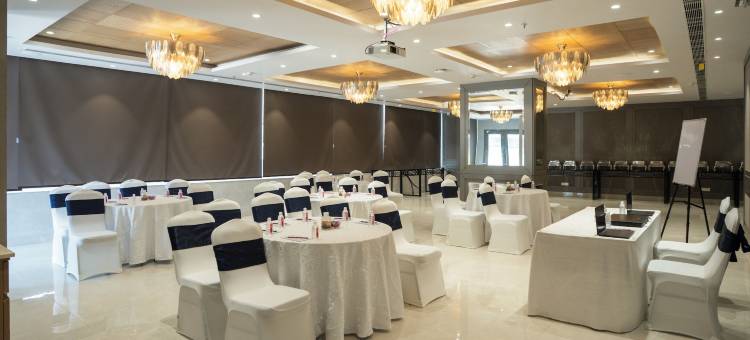 AR套房KLJ广场(AR Suites Klj Square)图片