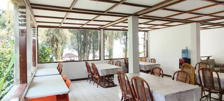 图图潘杜湖滨酒店(Hotel Pandu Lakeside Tuktuk)图片