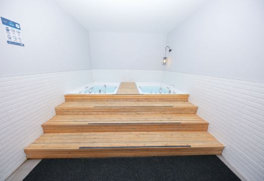 Coordinat Suits Hotel Overview