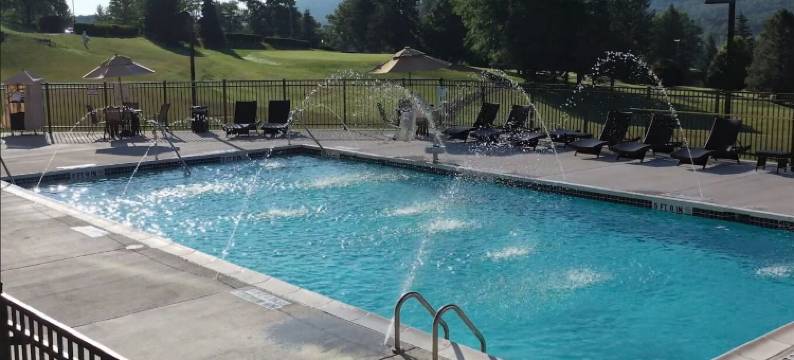 州立学院温德姆花园酒店(Wyndham Garden State College)图片