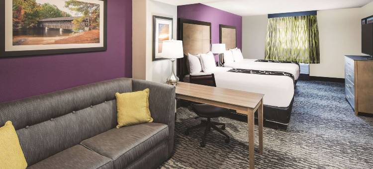 米利奇维尔拉昆塔温德姆套房酒店(La Quinta Inn & Suites by Wyndham Milledgeville)图片