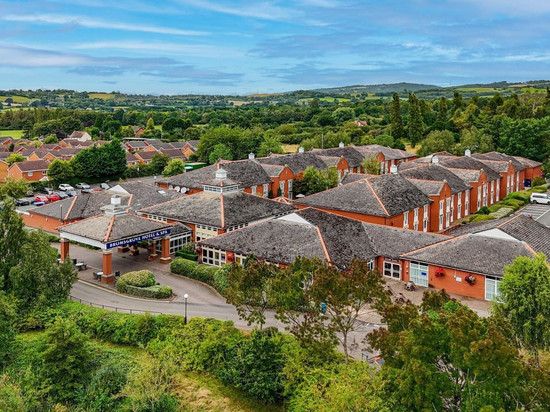 布罗姆斯格罗夫酒店