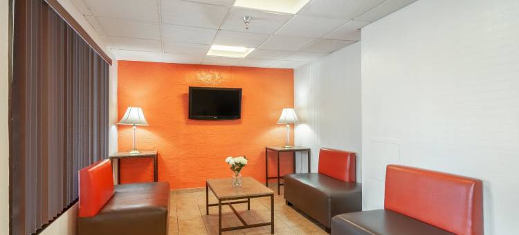 内珀维尔6号汽车旅馆(Motel 6 Naperville, IL)图片