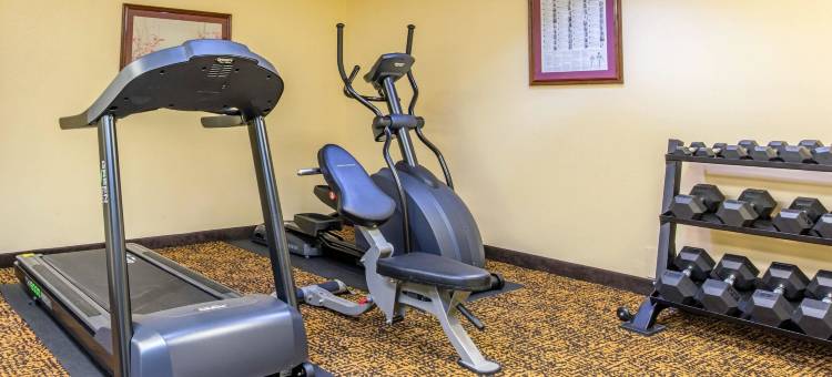 蒙哥马利东卡迈克尔路凯艺套房酒店(Quality Inn & Suites Montgomery East Carmichael Rd)图片