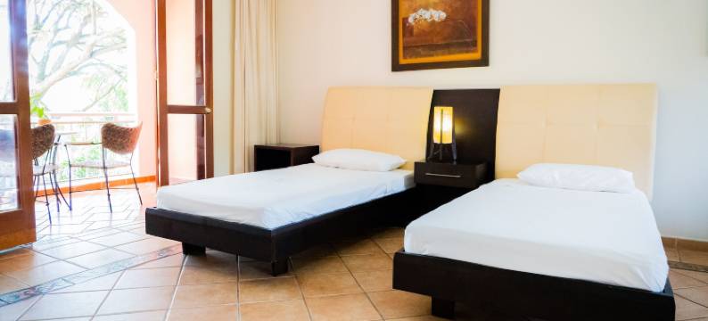 潘诺恩套房酒店(Hotel Penon Suites)图片