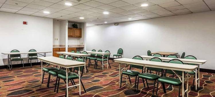 派恩布拉夫套房酒店(Motel 6 Pine Bluff, AR)图片