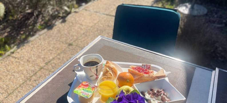 西蒙彼利埃 - 圣让维达普瑞米尔经典酒店(Premiere Classe Montpellier Ouest - Saint Jean de VÉDAS)图片