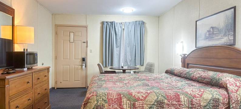 路易斯维尔旅馆 由 Oyo 路易斯维尔市机场(Louisville Inn By Oyo Louisville Municipal Airport)图片