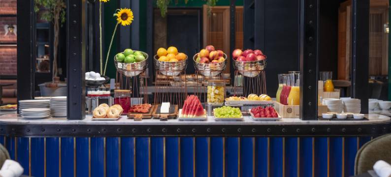 圣地亚哥卡萨科斯塔内拉NH典藏酒店(NH Collection Santiago Casacostanera)图片