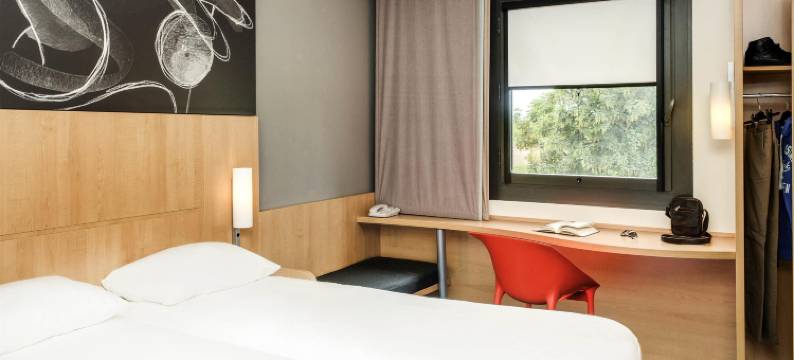 宜必思蒙索莱米讷酒店(Ibis Montceau-Les-Mines)图片