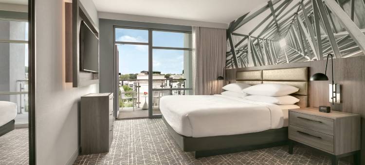 亚特兰大市中心希尔顿大使套房酒店(Embassy Suites by Hilton Atlanta Midtown)图片