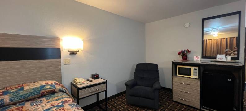 Deluxe Inn Capital O Nebraska City I 29 豪华旅馆(Deluxe Inn Capital O Nebraska City I 29)图片