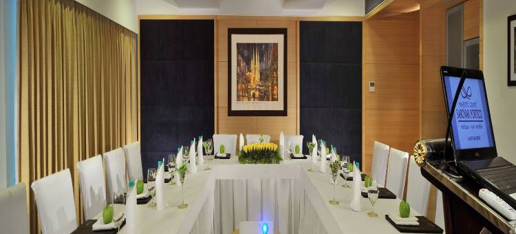 萨诺瓦波蒂科莫耶蒂克科特酒店(Majestic Court Sarovar Portico)图片