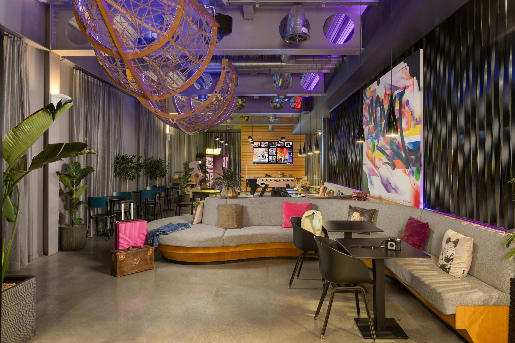 Moxy London ExcelHotel Overview