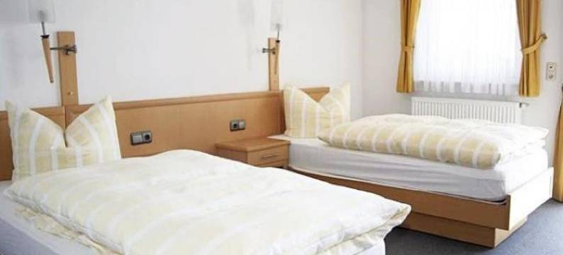 奥根斯坦膳宿公寓(Gasthaus Augenstein)图片