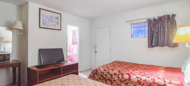 迪克西之心汽车旅馆，靠近奥本，阿拉巴马州(Heart of Dixie Motel Near Auburn Al)图片