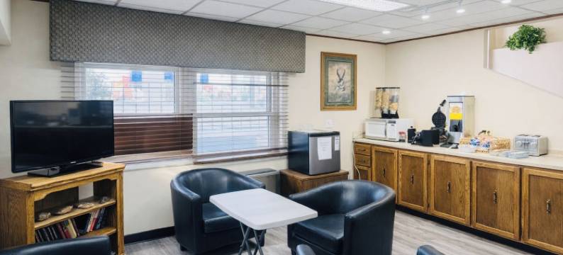 桑道纳福赛斯I-94旅馆(Sundowner Inn Forsyth I 94)图片