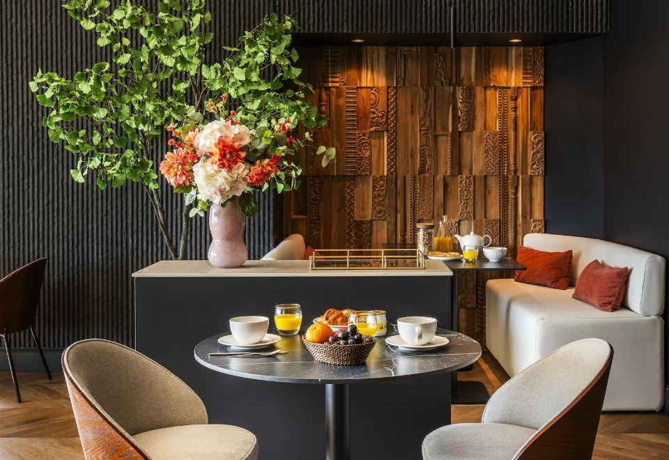 Hotel & Spa les Roches Noires Hotel Overview