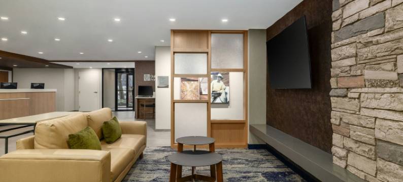 克林顿费尔菲尔德万豪酒店及套房(Fairfield by Marriott Inn & Suites Clinton)图片