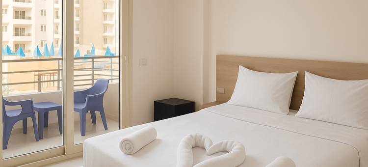 Charming Guest Room with Private Entrance Near Paradise Beach图片