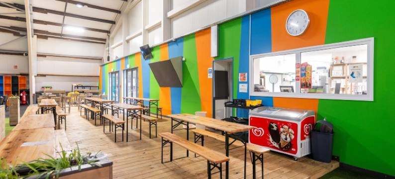 汉巴赫塔尔度假公园家庭隐居处(Hambachtal Holiday Park Family Hideaway)图片