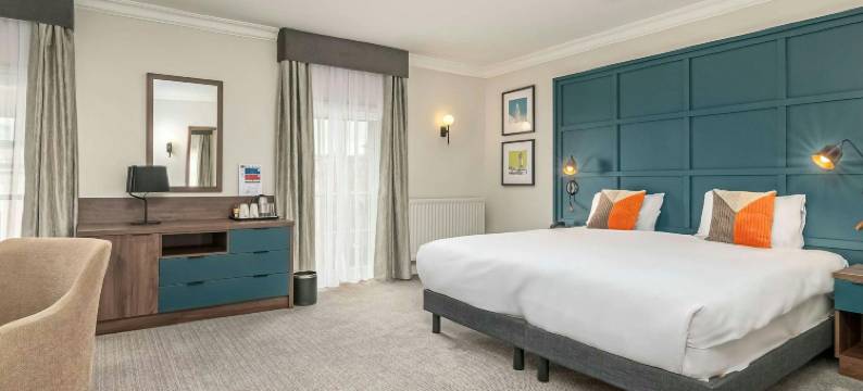 索尔兹伯里怀特哈特美居酒店公寓(Mercure Salisbury White Hart Hotel & Apartments)图片