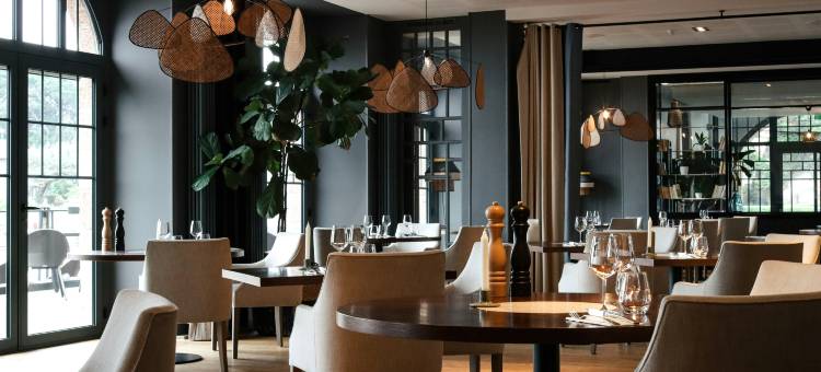 比尔赛卡斯特酒店(Castel Beau Site)图片