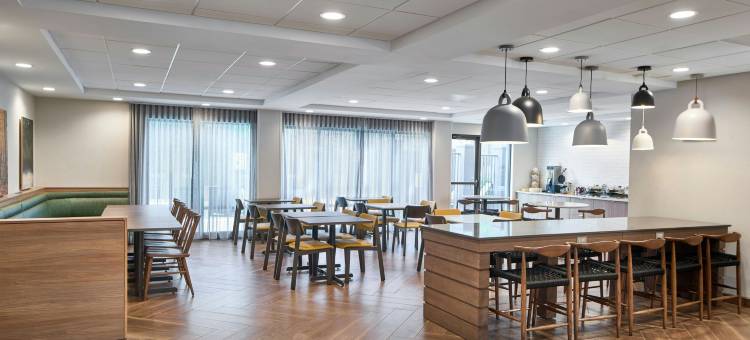 拉格兰奇万豪国际万枫酒店及套房(Fairfield by Marriott Inn & Suites Lagrange)图片