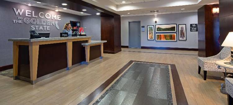 希尔顿欢朋酒店-维塞利亚(Hampton Inn Visalia)图片