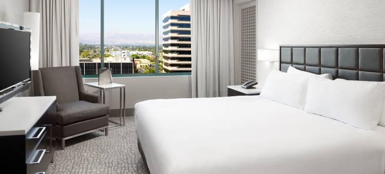 伍德兰希尔斯希尔顿酒店(Hilton Woodland Hills/ Los Angeles)图片