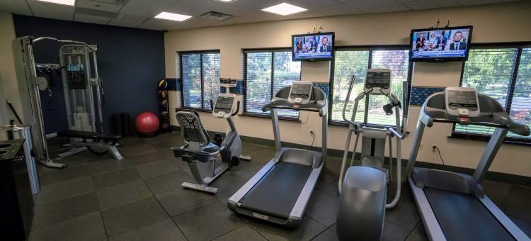 卡尔斯塔特欢朋酒店-梅多兰兹(Hampton Inn Carlstadt at The Meadowlands)图片