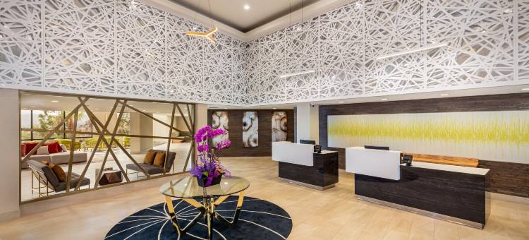波莫那希尔顿逸林酒店(Doubletree by Hilton Pomona)图片