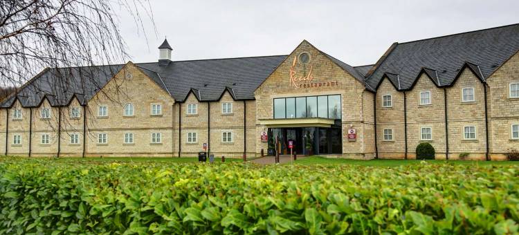 Best Western Plus Pastures Hotel图片