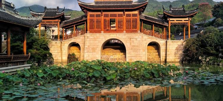 金华横店追星可代办门票客栈(春秋唐园拍摄基地分店)图片