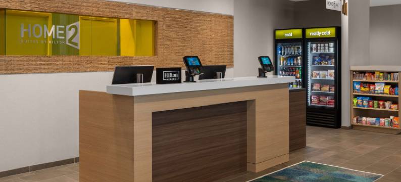 德梅因德雷克大学希尔顿惠庭套房酒店(Home2 Suites des Moines at Drake University)图片