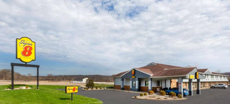 纽康麦斯速8酒店(Super 8 by Wyndham Newcomerstown)图片