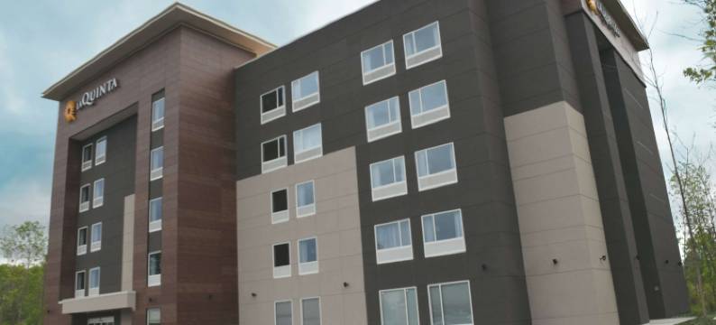 布法罗阿默斯特拉昆塔温德姆套房酒店(La Quinta Inn & Suites by Wyndham Buffalo Amherst)图片