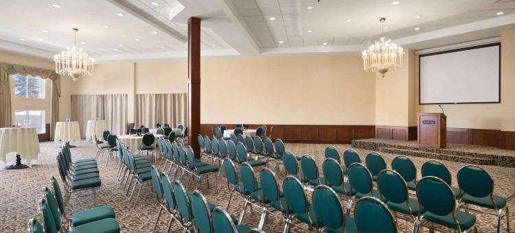 Travelodge by Wyndham Strathmore图片