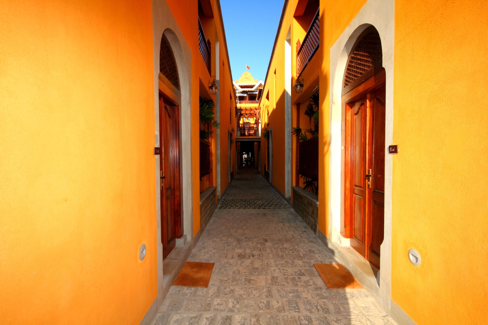 Thaproban Pavilion Waves Over view