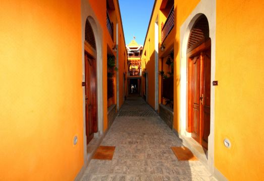 Thaproban Pavilion Waves Hotel Overview