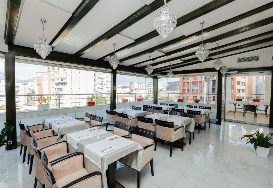 Oxford Hotel Hotel Overview