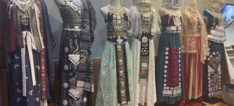 丽江古城与山而栖qi)精品南门民宿(东正街分店)图片