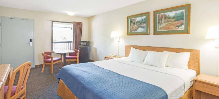 弗多斯塔I-75 温德姆戴斯酒店(Days Inn by Wyndham Valdosta I-75)图片