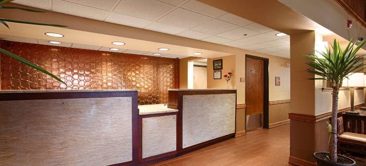 Baymont by Wyndham Brooklyn Center图片