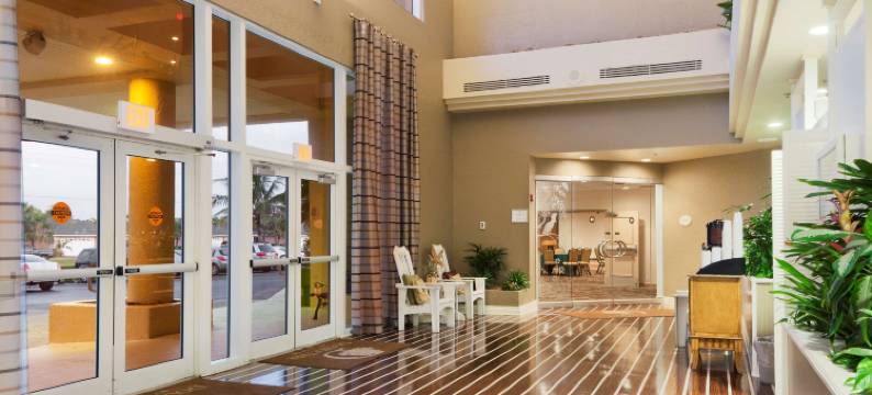 墨尔本海滩海滨希尔顿逸林套房酒店(DoubleTree Suites by Hilton Melbourne Beach Oceanfront)图片