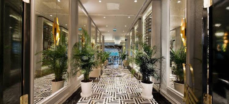 特拉布宗温德姆华美达广场酒店(Ramada Plaza by Wyndham Trabzon)图片
