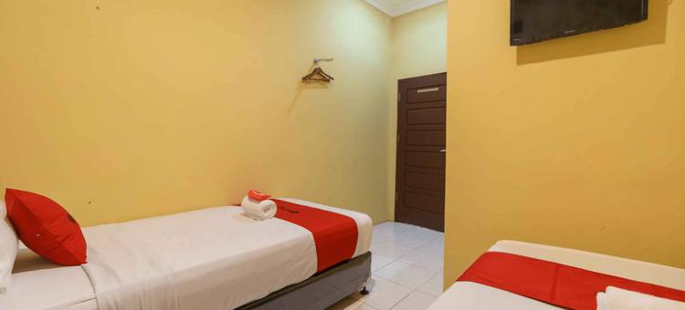 红多兹伊斯兰酒店-近武吉丁宜2号钟楼(RedDoorz Syariah Near Jam Gadang Bukittinggi 2)图片