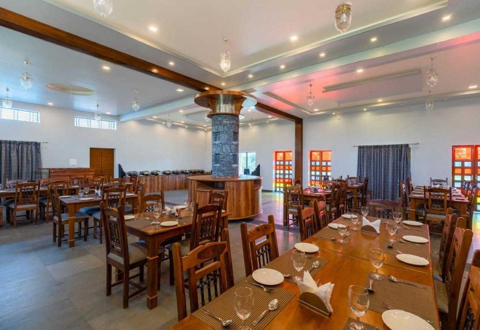 Jai Niwas Palace Hotel Overview